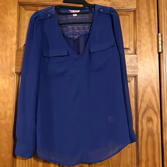 Candies blouse - Picture 1 of 5